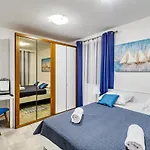 Sunny House *