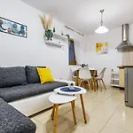 Sunny House Σπίτι διακοπών *