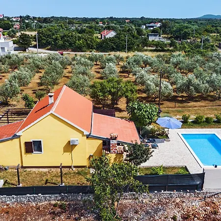 Ferienhaus Sunny House Smokovic