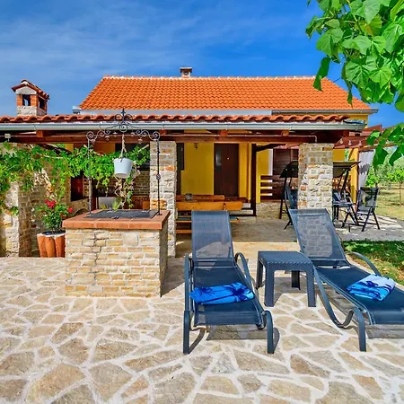 Sunny House Ferienhaus *