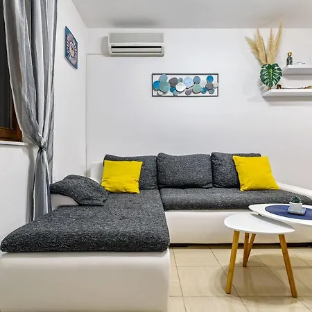 Sunny House
