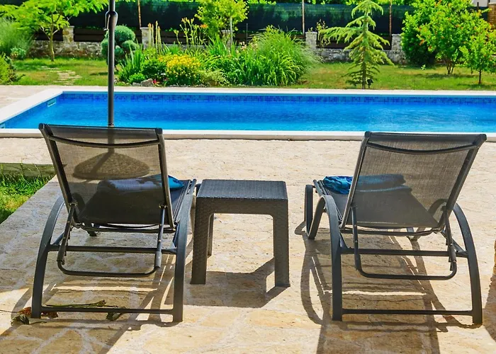 Sunny House Дом отдыха Smokovic