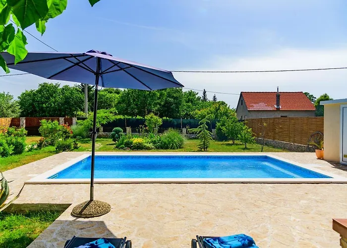 Дом отдыха Sunny House Smokovic