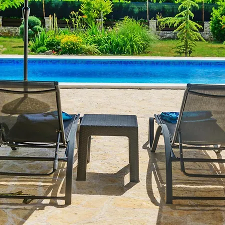 Sunny House Tatil Evi Smokovic