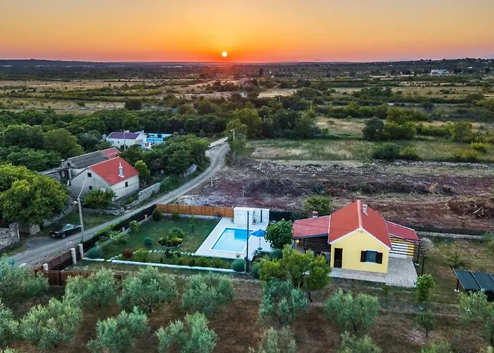 Sunny House Σπίτι διακοπών *